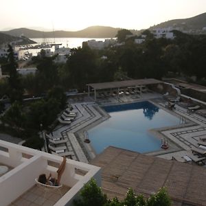 Armadoros Hotel / Ios Backpackers